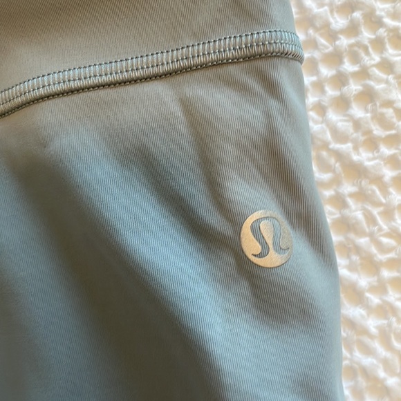 NWT lululemon Poeer Theu HR Tights 25” - Picture 2 of 5